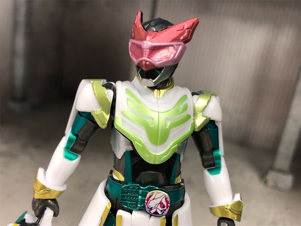 仮面ライダー 装動 仮面ライダーリバイス By4 ライブジャッカルゲノム収録 フィギュア情報