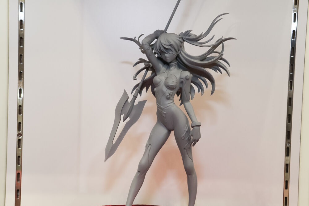 エヴァwf モチーフはロンギヌスの槍 カシウスの槍 ウェーブ 綾波レイと式波 アスカ ラングレーの新作スケールフィギュアを公開 記事ご紹介 フィギュア情報