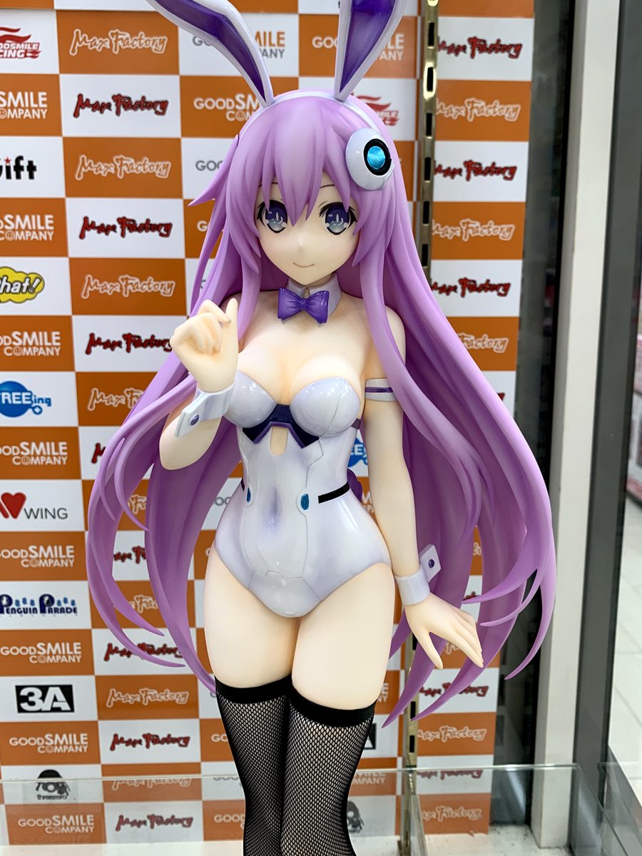 フィギュア パープルシスター バニーver 田中琴葉 花たちの祝福ver など展示 フィギュア情報