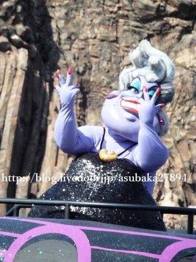 タコ野郎が唯一逆らえないのは ｍｉｃｋｅｙ ｓ ｇｌｏｖｅ