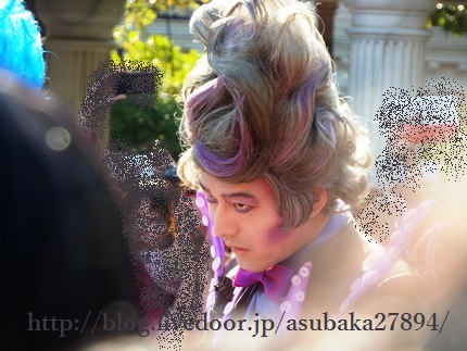 ｍｉｃｋｅｙ ｓ ｇｌｏｖｅ November 15