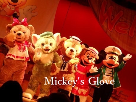 mickey s glove 舞浜を写す