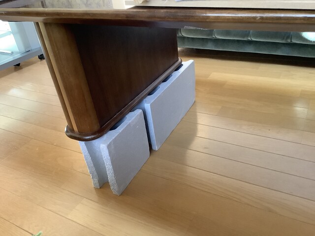 テーブルの脚上げ エクササイズ用ステップ台はどうだろう あすか倶楽部 多手芸生活と道具作り