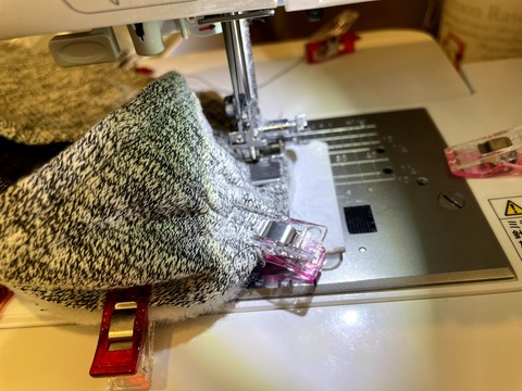 ミシンヘッドをファスナー用に