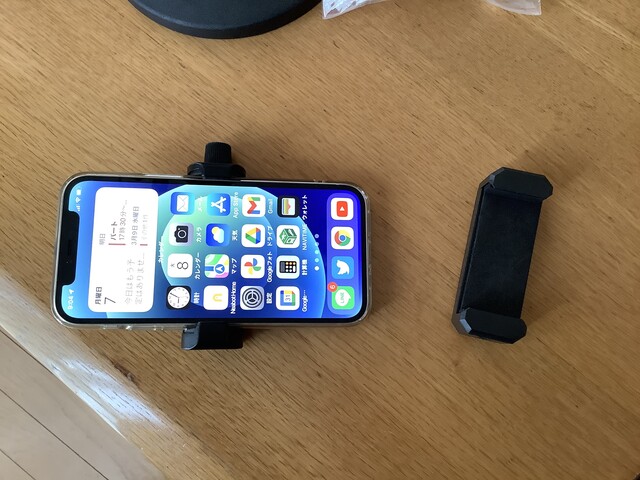 動画作り スマホ用に三脚を買ってみた ネジ式のホルダーが使いやすい あすか倶楽部 セミリタイア主婦の多趣味生活 動画作り スマホ用に三脚を買ってみた ネジ式のホルダーが使いやすい あすか倶楽部 セミリタイア主婦の多趣味生活