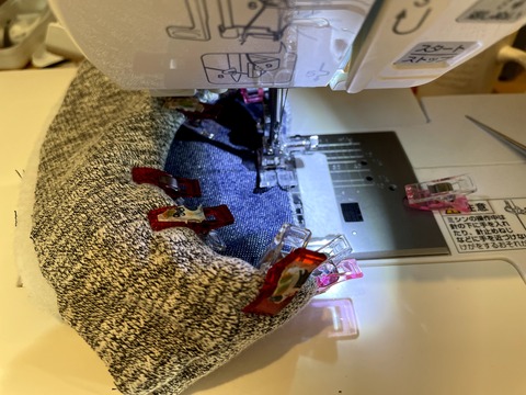 縁が少し見えた方が可愛い