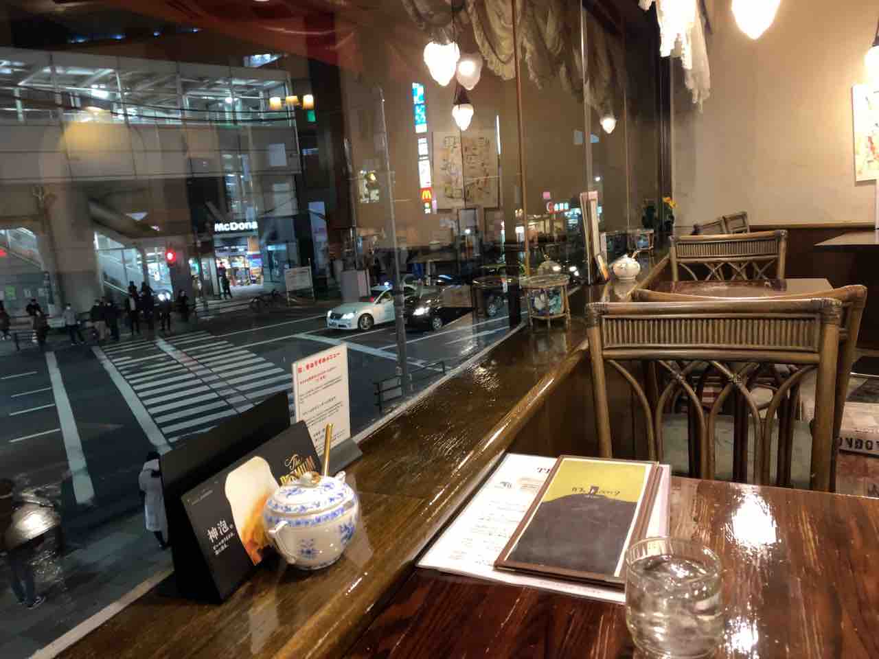 西日暮里で眺められる夜カフェ 都内っぷ 西日暮里で眺められる夜カフェ 都内っぷ
