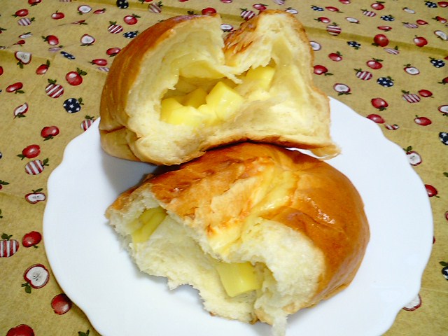 チーズゴロゴロパン ジョアンvs原信の中のパン屋さん こちみみの Cakeオキラクな日々