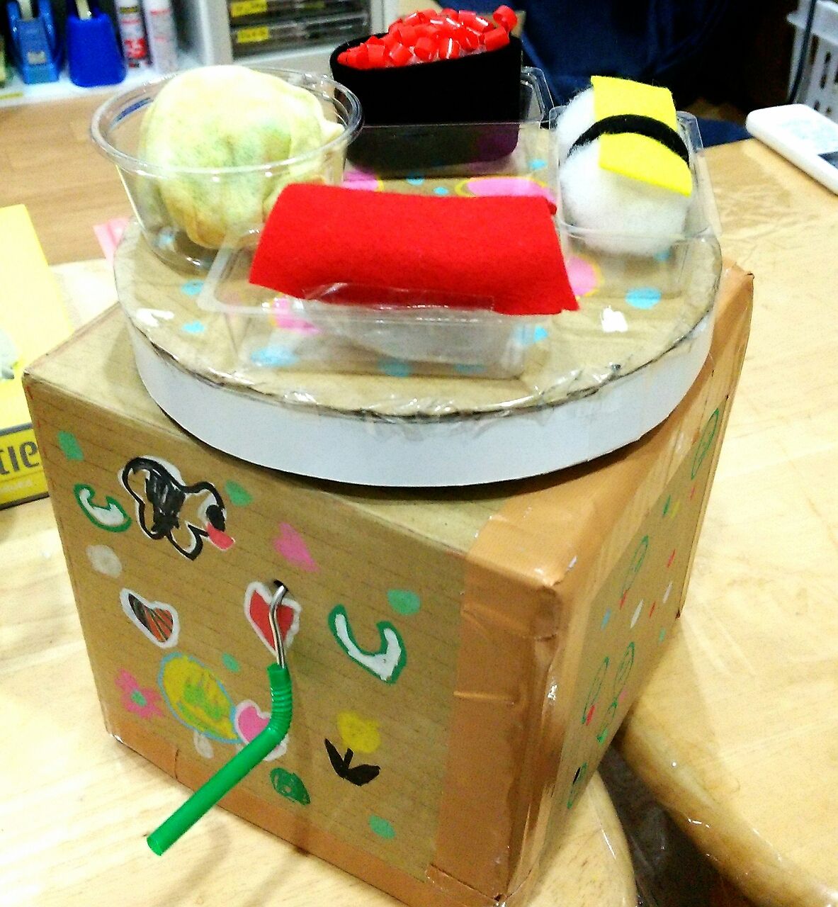 夏休み親子で作るカラクリ工作 クルクル回転寿司の作り方 こころアトリエ1ぴきネコ