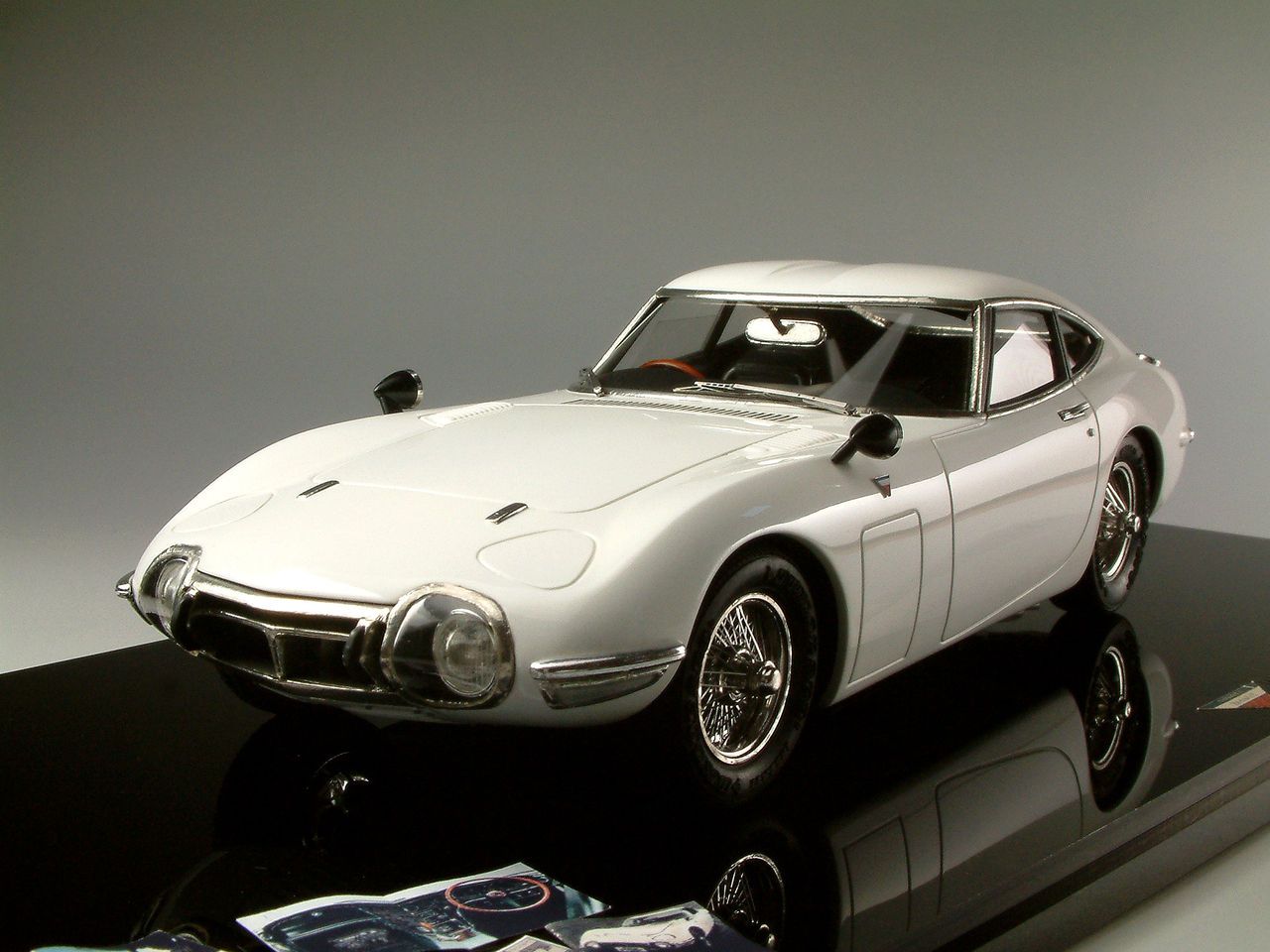 1/24 TOYOTA 2000GT : 車模型工房 アトリエ243