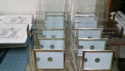 サンドブラスト作業中(彫り完了、仕上げ前)
