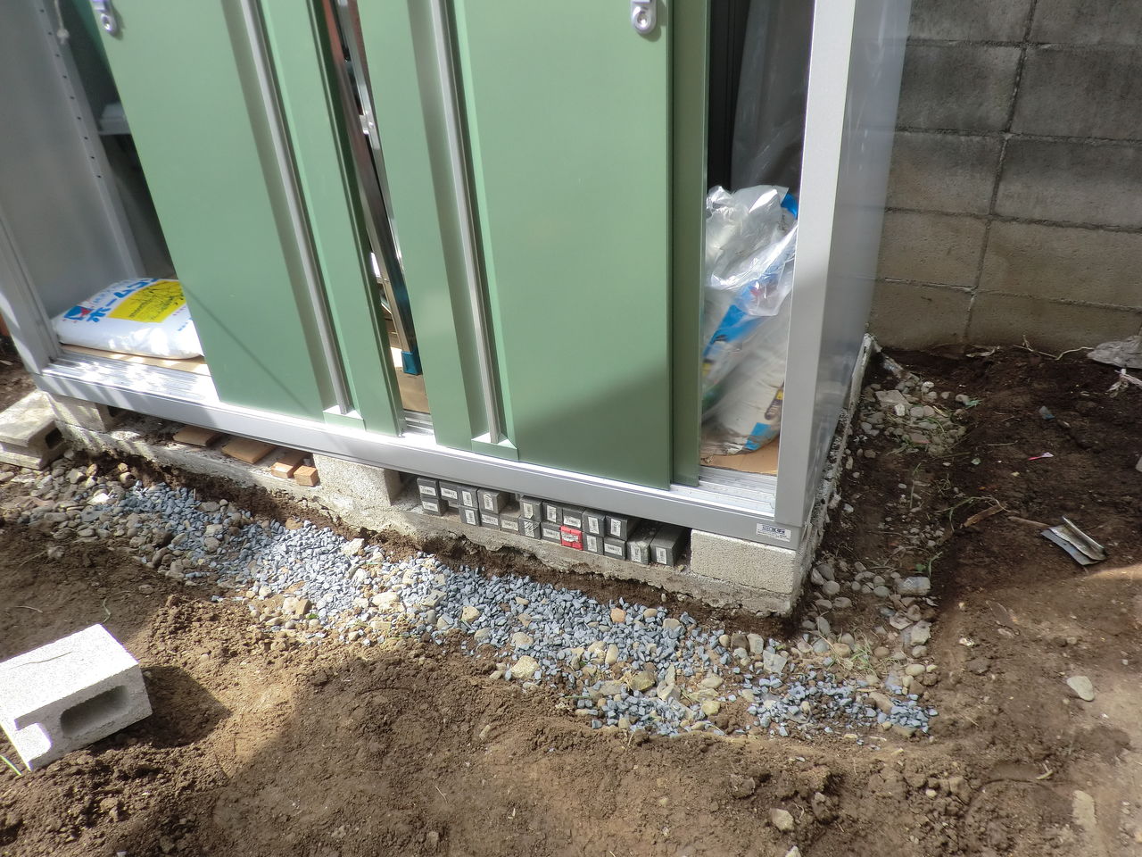 物置転倒防止アンカー 主のブログ