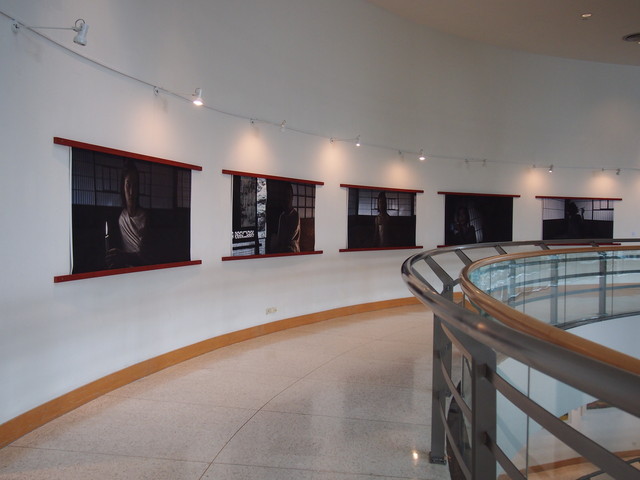 P2212243