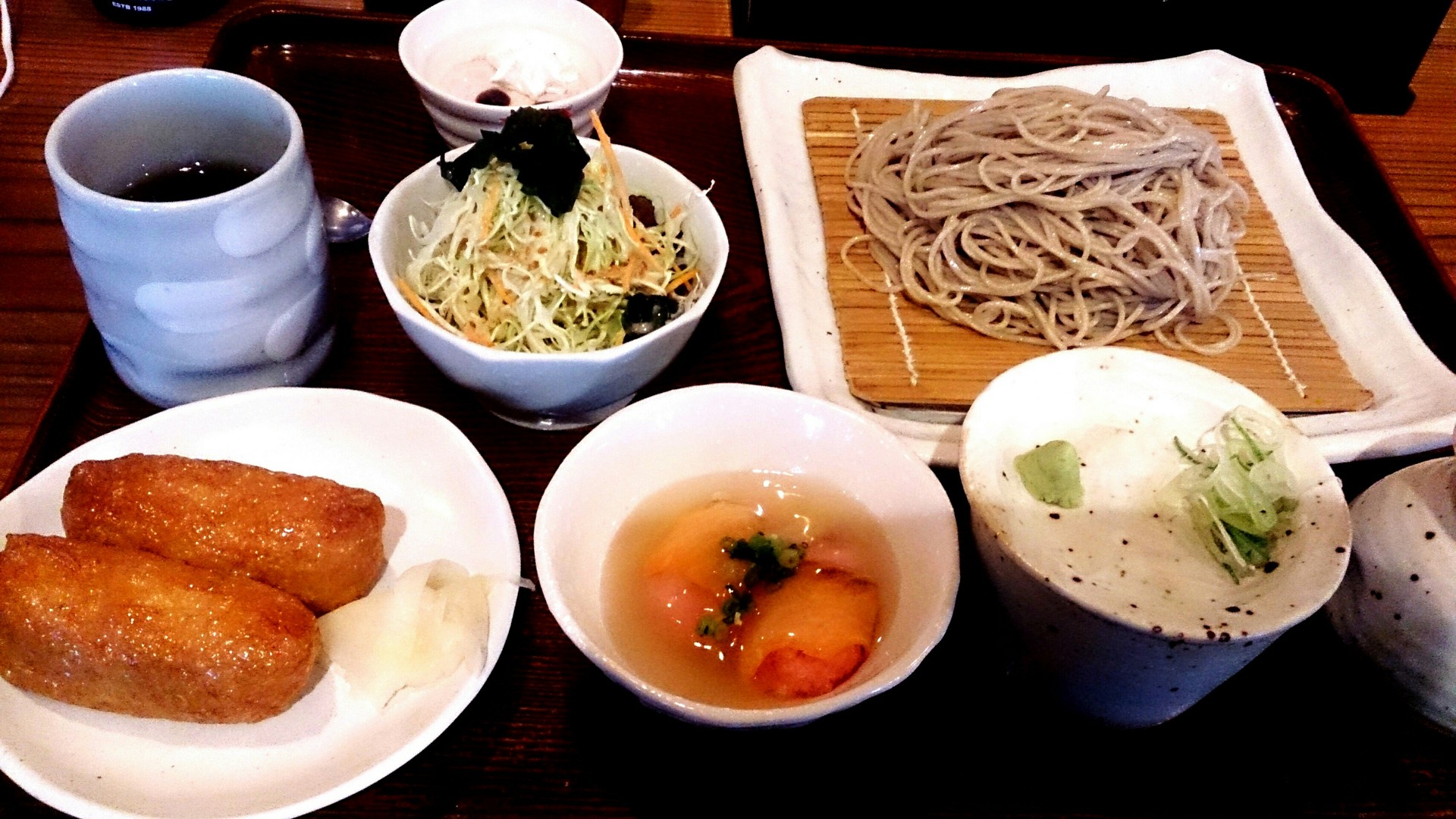 夜は串と焼酎の居酒屋ですがランチは落ち着いた蕎麦中心の和食メニュー そばと串・河渡橋・楽 岐阜県岐阜市河渡330