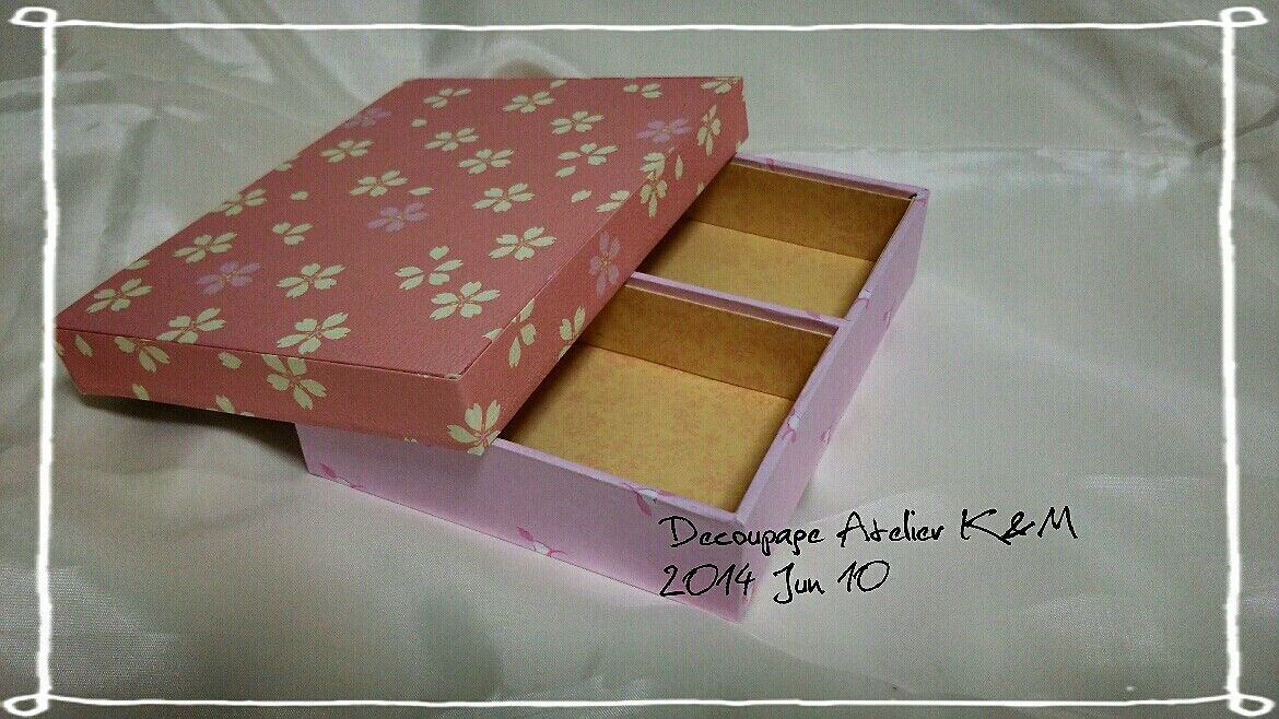 カルトナージュ 仕切りのある箱 Handmade Atelier K M