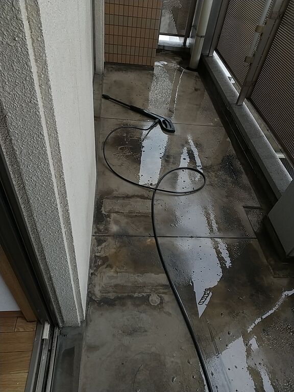 ベランダと共用部を高圧洗浄 ぺんたの地方不動産投資日記 ベランダと共用部を高圧洗浄 ぺんたの地方不動産投資日記