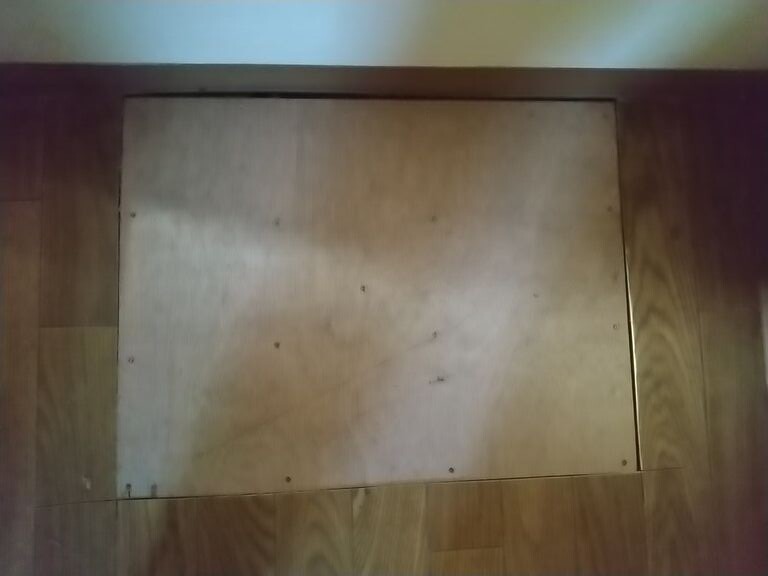 冷蔵庫置き場の床が腐ってた ぺんたの地方不動産投資日記