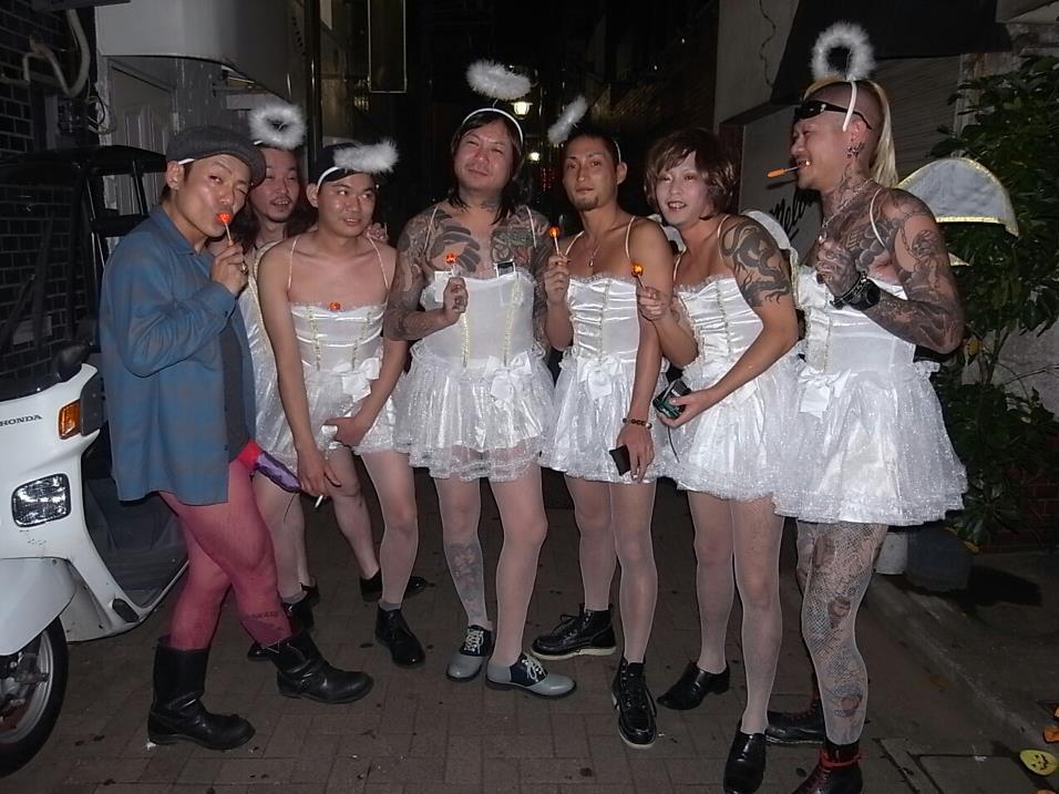 パトカー追跡の乗用車 時速100km次々衝突 5人死傷 東京 世田谷 ヴォラク速報