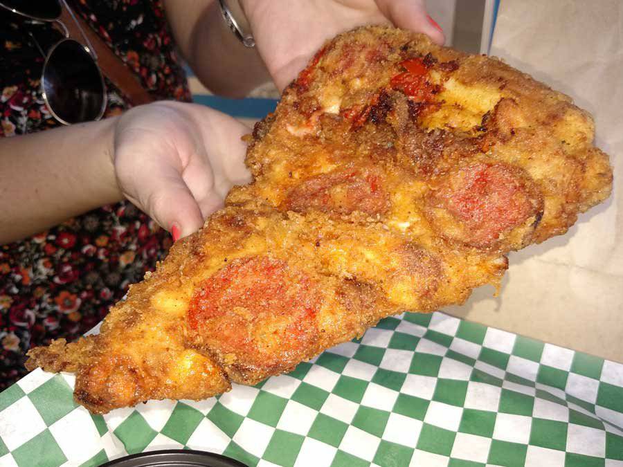 アメリカで流行ってるフライドピザとかいう食べ物がやばい ヴォラク速報