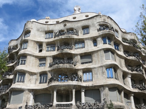 barcelona-1137855_1920