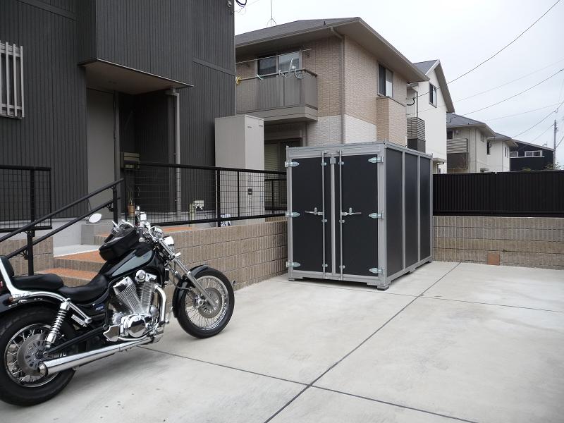 バイクガレージ イーグルｂｏｘ ｌサイズの納品 ガレージハウスと徒然草