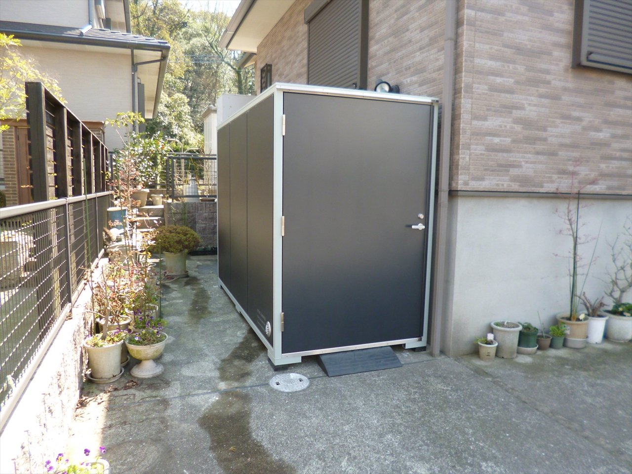 バイクガレージを北九州に納品しました ガレージハウスと徒然草