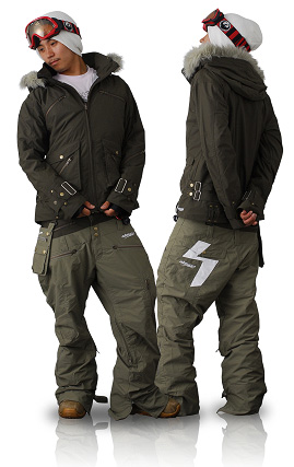 スノーボード ウェア 着こなし ステッカーが スノーボードウェアの着こなし画像を紹介するブログです