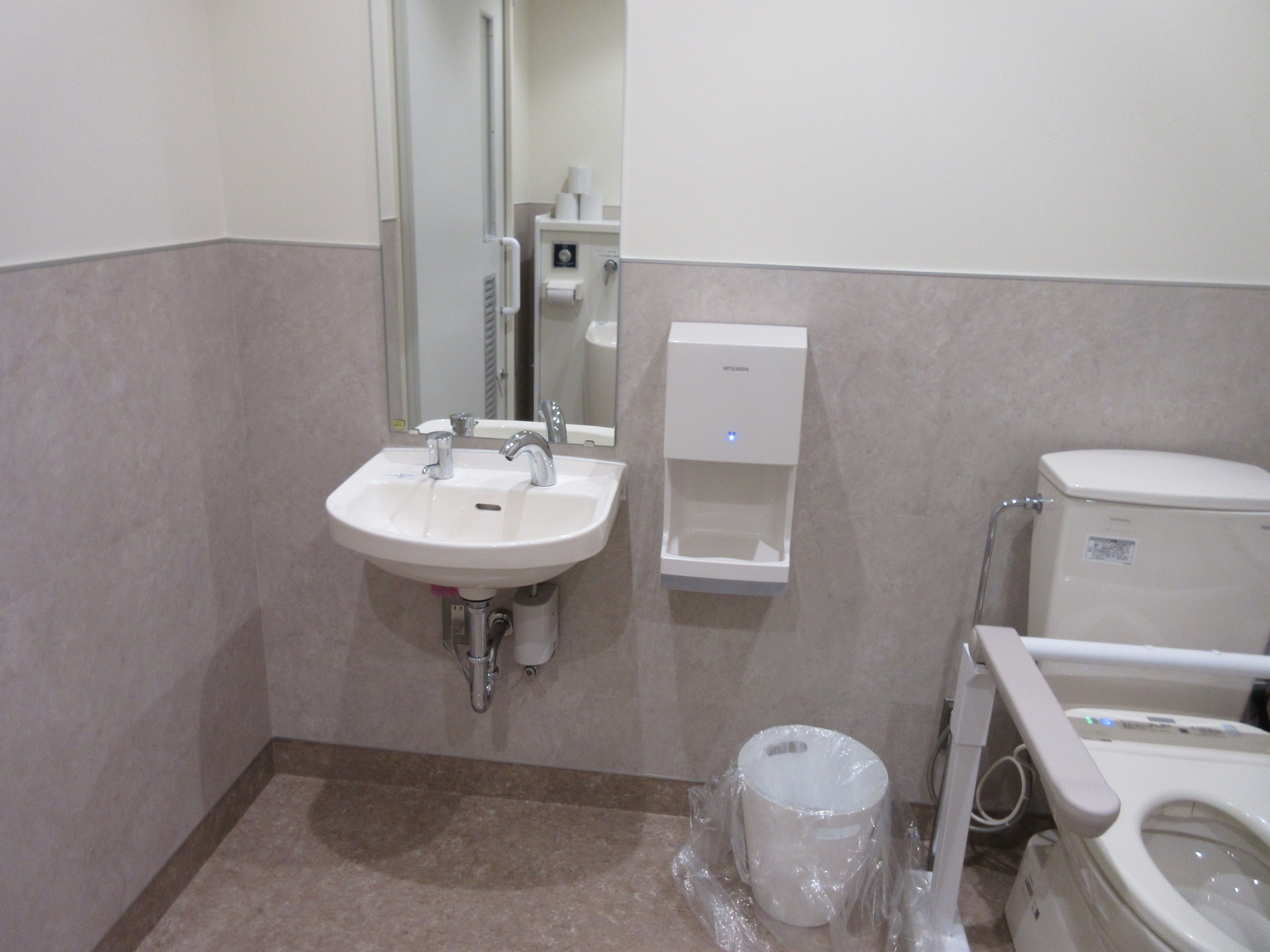 ニトリ旭川四条道店 トイレ設備調査日記atosatu ニトリ旭川四条道店 トイレ設備調査日記atosatu