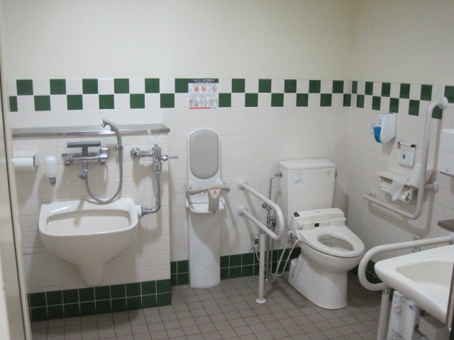 ホーマックスーパーデポ東雁来店 トイレ設備調査日記atosatu