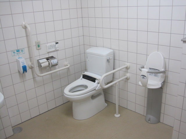 トイレ　便座　CW-E55 INAX Yahoo!オークション - INAX 温水洗浄便座 温風乾燥・脱臭機能付