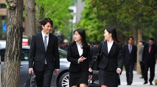It aiで要らなくなる業種 銀行 百貨店 就活学生の調査 ニュース2chあれこれ It aiで要らなくなる業種 銀行 百貨店 就活学生の調査 ニュース2chあれこれ