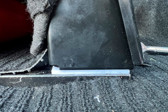 NV350 セカンドシート嵩上げスペーサー NV350 セカンドシート嵩上げスペーサー