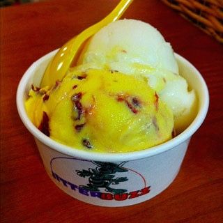 saffron_and_rose
