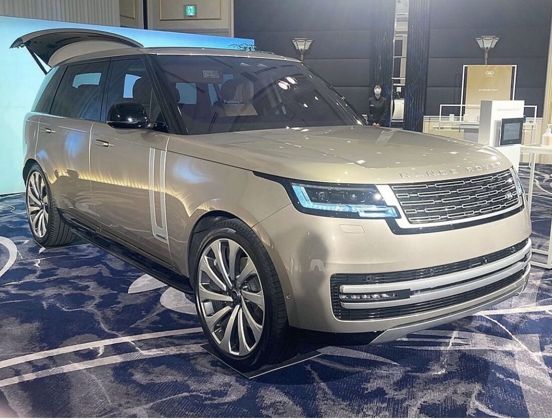 NEW RANGE ROVER 日本初上陸 : ランドローバーなHIACE生活