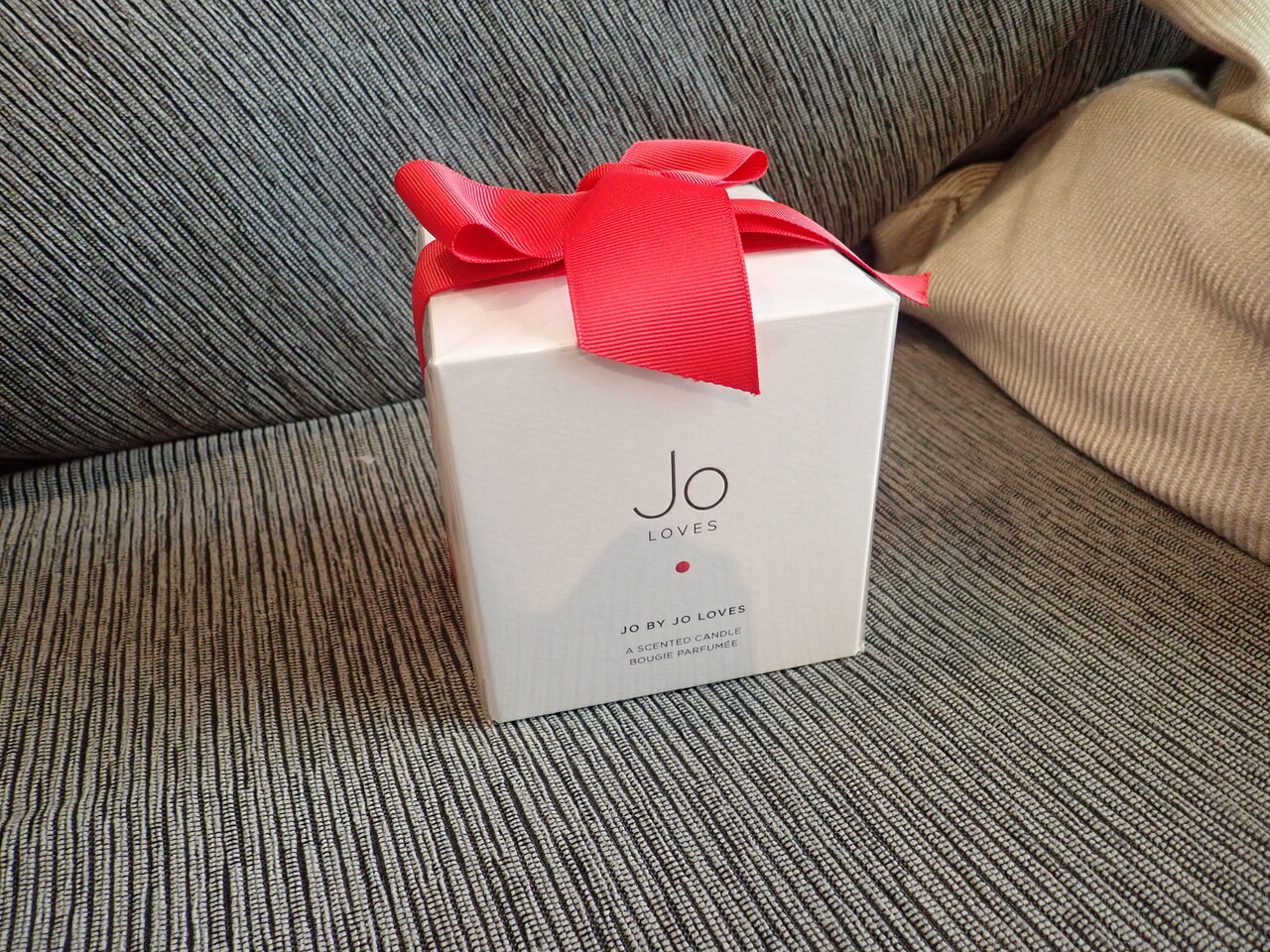 ジョーマローンの新ブランド　Jo Loves アロマキャンドル 2個セット ジョーラブズ（Jo Loves），ジョー マローン（Jo Malone）氏の新