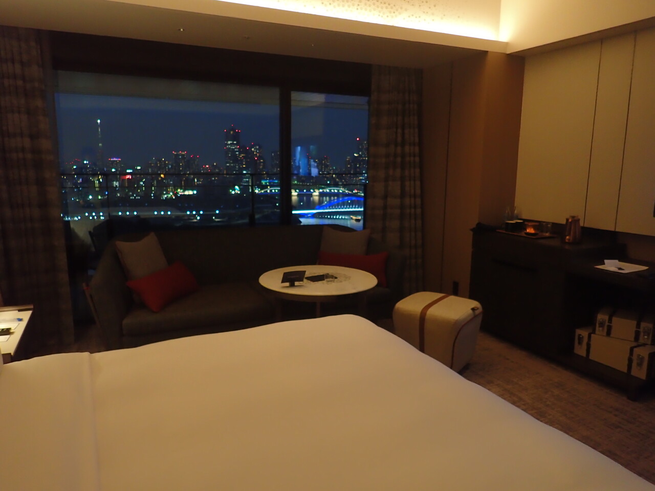 コロナ禍でのメズム東京宿泊記 夜の部屋とtheatreでのディナー 僕と彼氏の旅行記