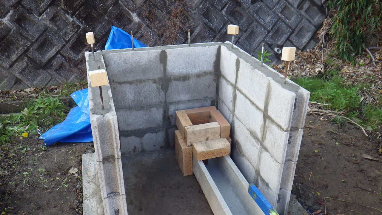 石窯作り その６ ロケットストーブ部 なにはともあれ石窯ですな