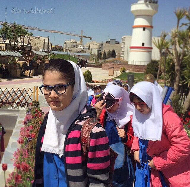 イランの女性はお洒落好き イランファッション事情 その1 ペルシャ猫は空をとぶ イランの女性はお洒落好き イランファッション事情 その1 ペルシャ猫は空をとぶ