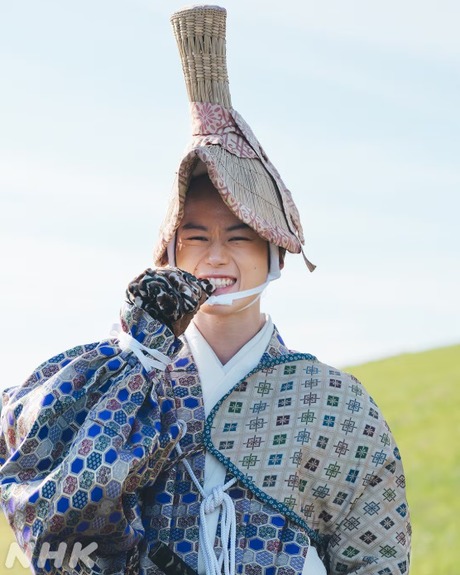 15th eps 2025 NHK Berabo - 5 Iemoto biting glove