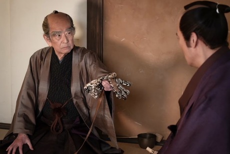 15th eps 2025 NHK Berabo - 7 eyebrows with glove