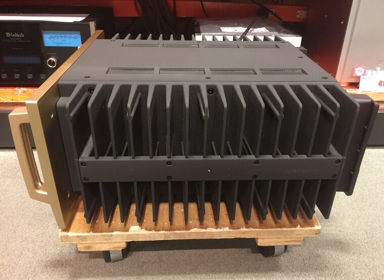 アンプ Accuphase A-60 アキュフェーズ株式会社 A-60