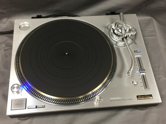 ダイレクトターンテーブルシステム SL-1200G