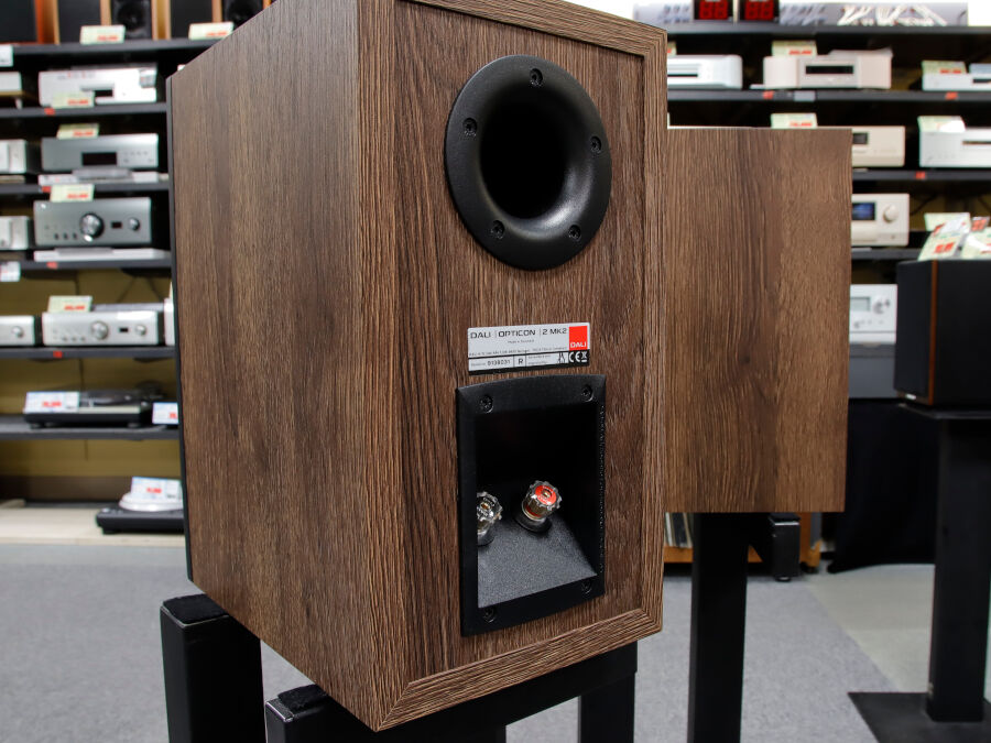 新しくなったDALI スピーカーシステム OPTICON2 MK2、展示開始 新しくなったDALI スピーカーシステム OPTICON2 MK2、展示開始
