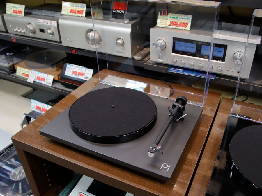 Rega レコードプレーヤー Planar one