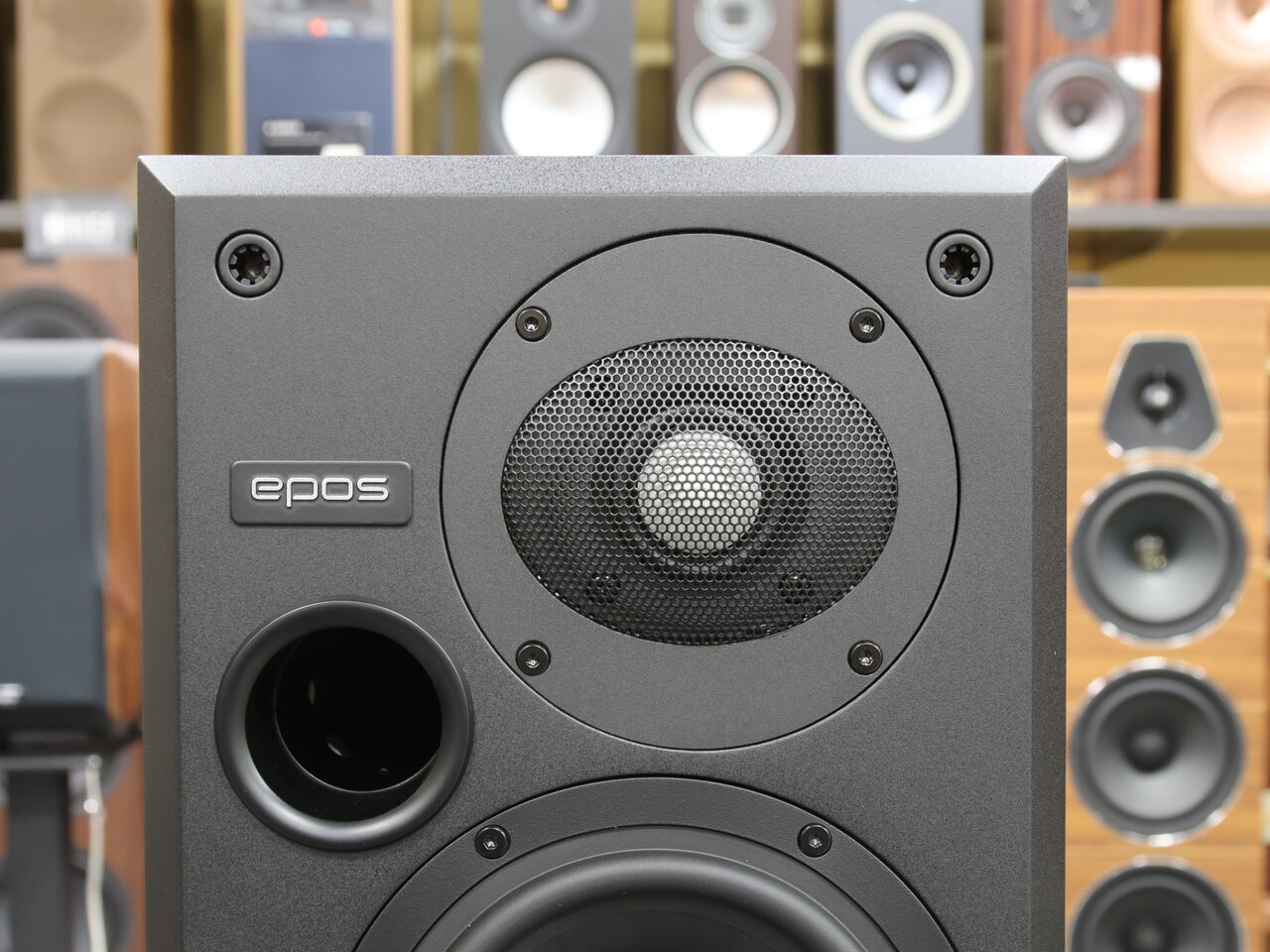 新生EPOS ES-7N！ 英国へのリスペクトあふれるブックシェルフの登場