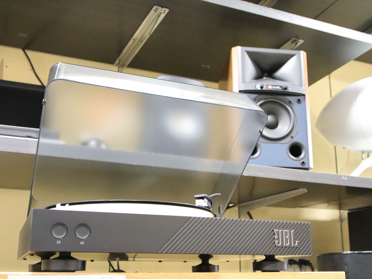 JAM Audio SPUN OUT ターンテーブル Bluetooth接続 レコードプレーヤー