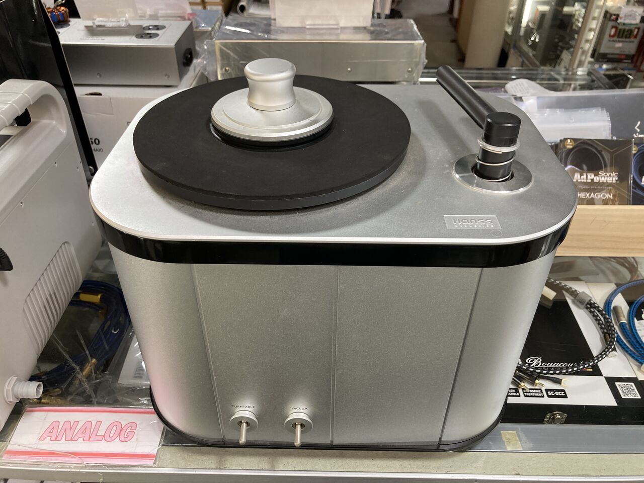 Hanss Acoustics RC-20 レコードクリーナー バキューム式 HANSS ACOUSTICSのバキューム式レコードクリーナーRC-20を試してみまし