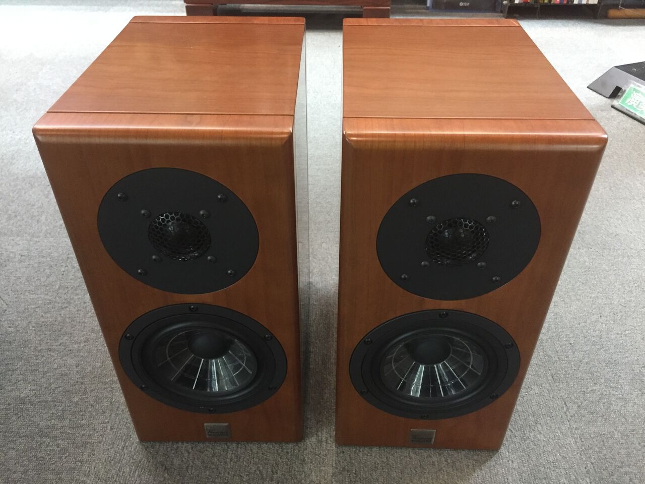 Vienna Acoustics Haydn Symphony Edition ( SE ) SIGNATURE ② Vienna Acoustics Haydn Symphony Edition ( SE ) SIGNATURE ②