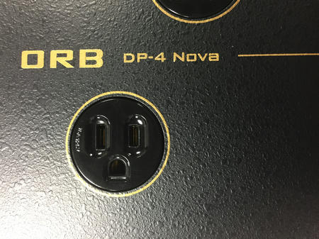 ORB Pure Audio DP-4 Nova 電源タップ