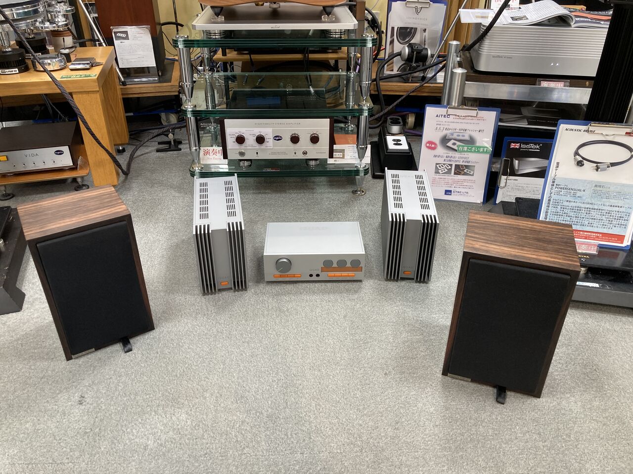 QUAD33/303 デモ機鳴らしてます : オーディオユニオン お茶の水